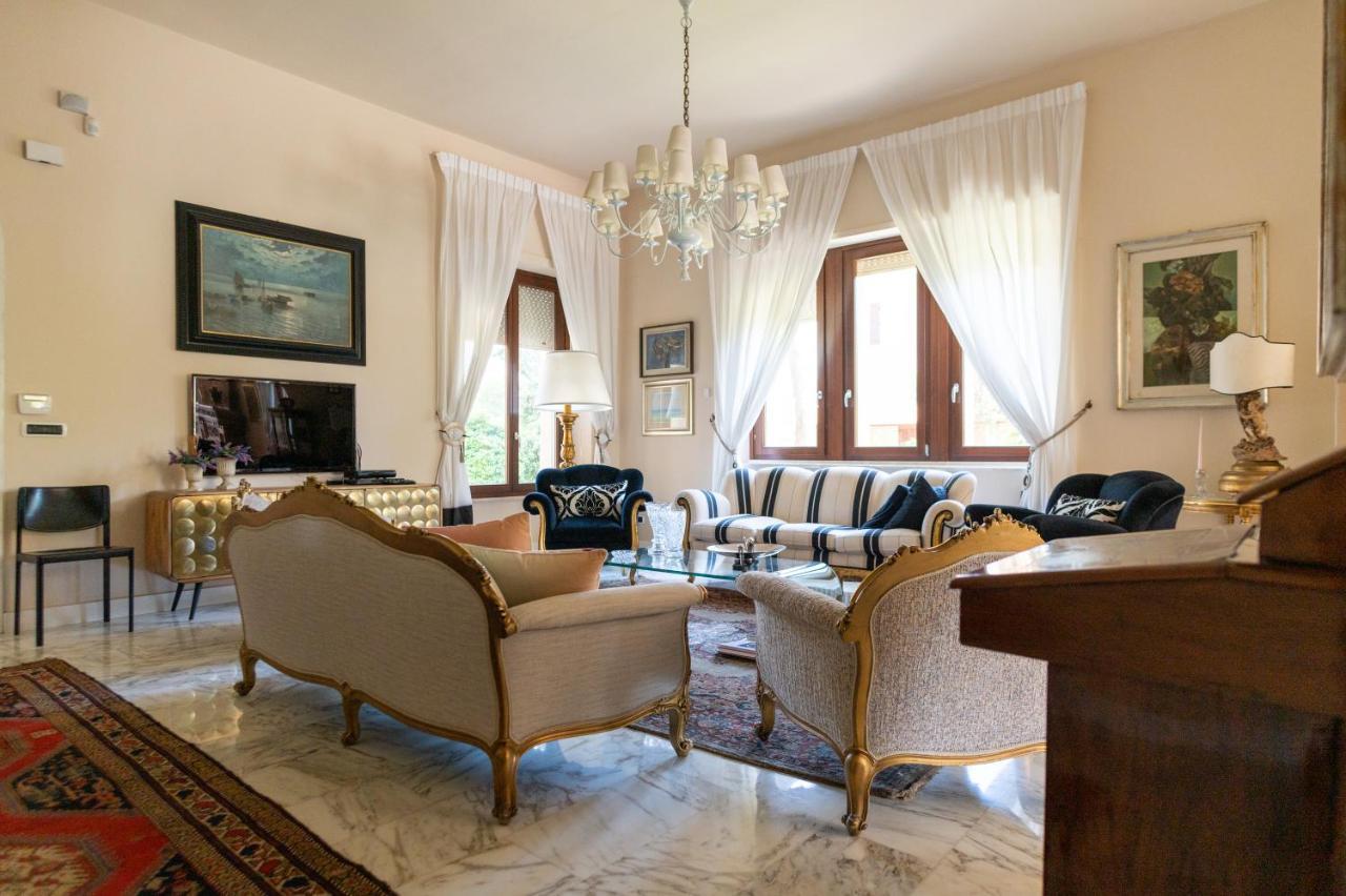 Villa Luisa Бари Екстериор снимка