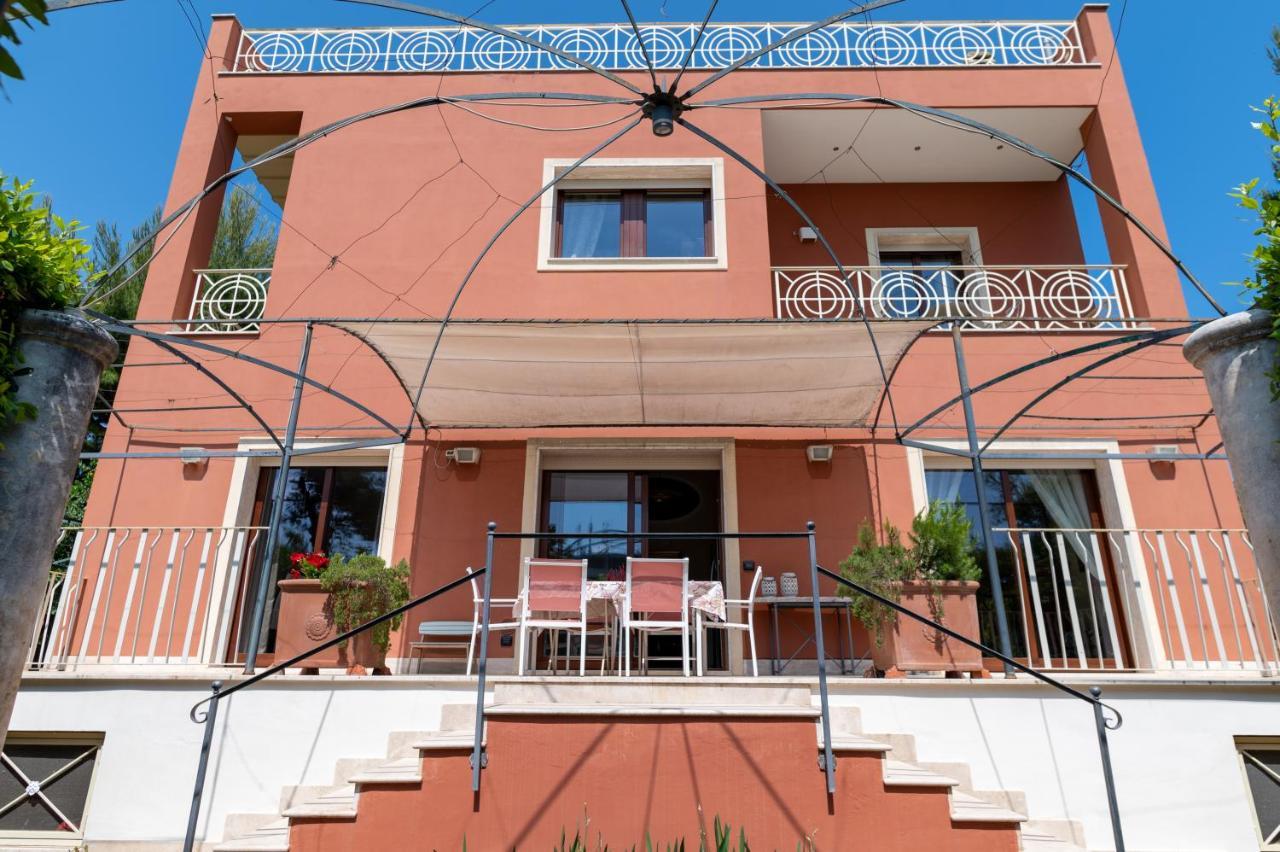 Villa Luisa Бари Екстериор снимка
