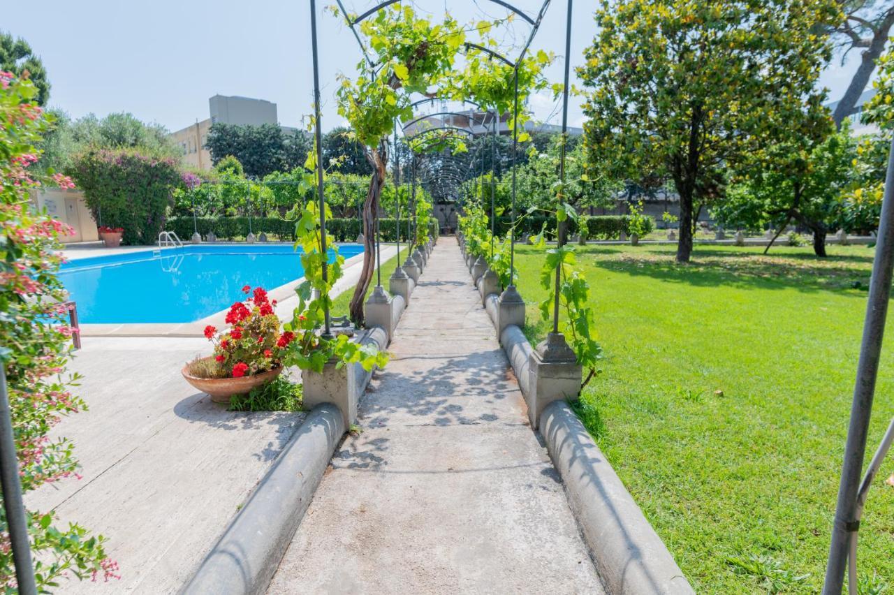 Villa Luisa Бари Екстериор снимка